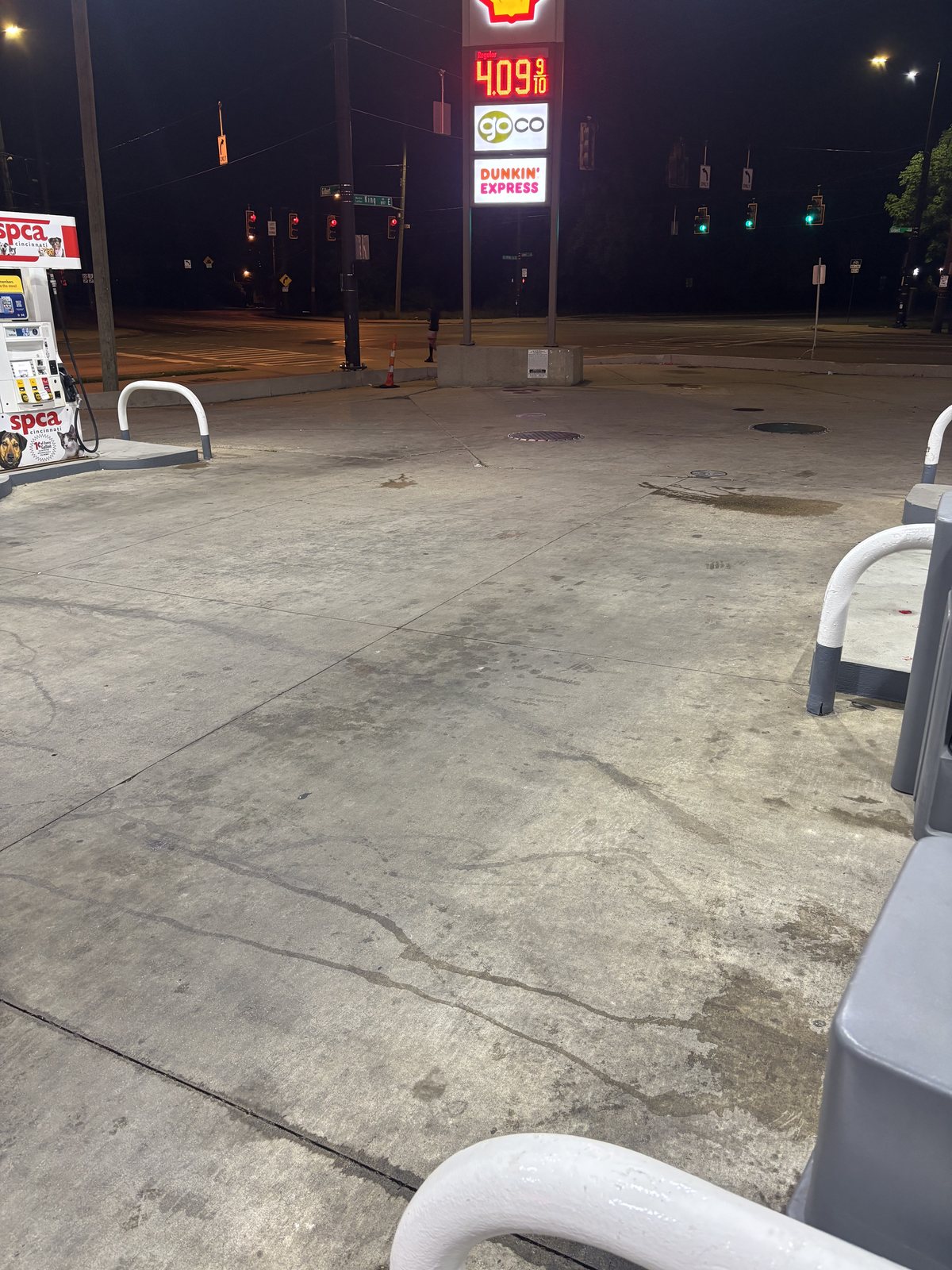 Before — Site maintenance — fuel island at a convenience store